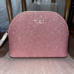 Kate Spade Lola Cosmetic Case
Brand New with Tags
